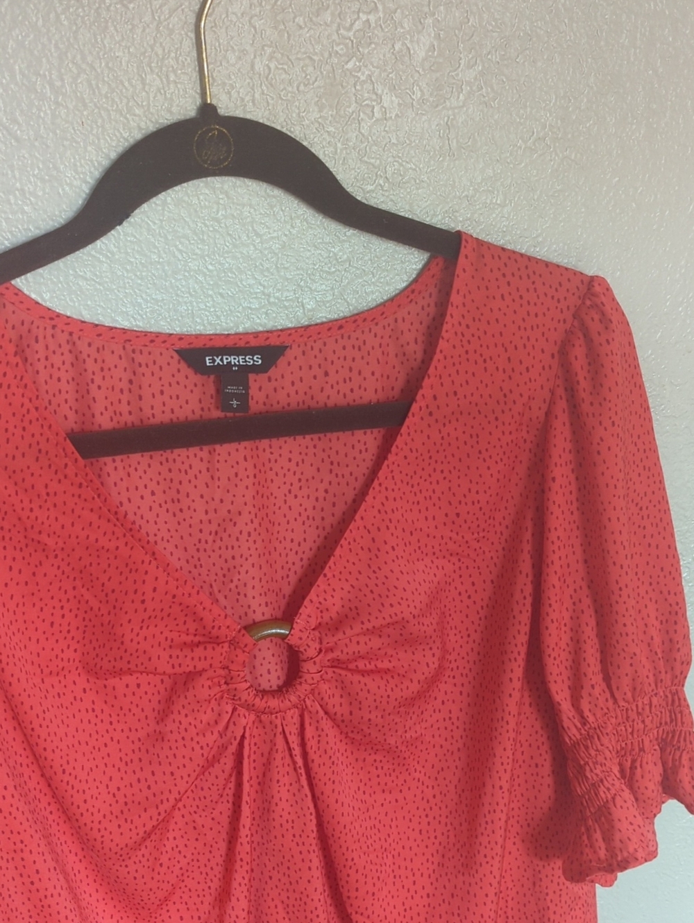 Express Coral Dot Ring-Front Puff Sleeve Top